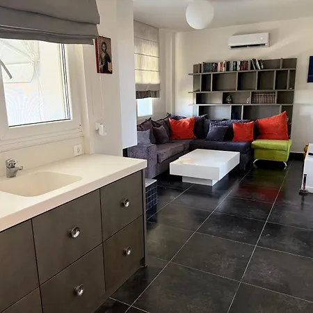 Апартаменты Avs